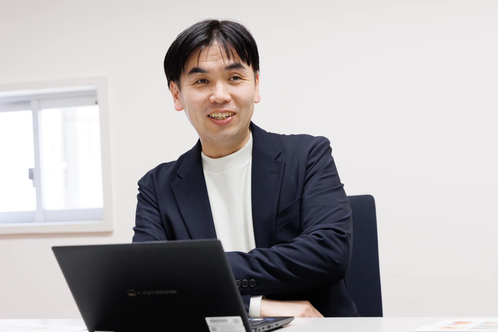 「ビナキッチン」の開発時を語り合っている写真